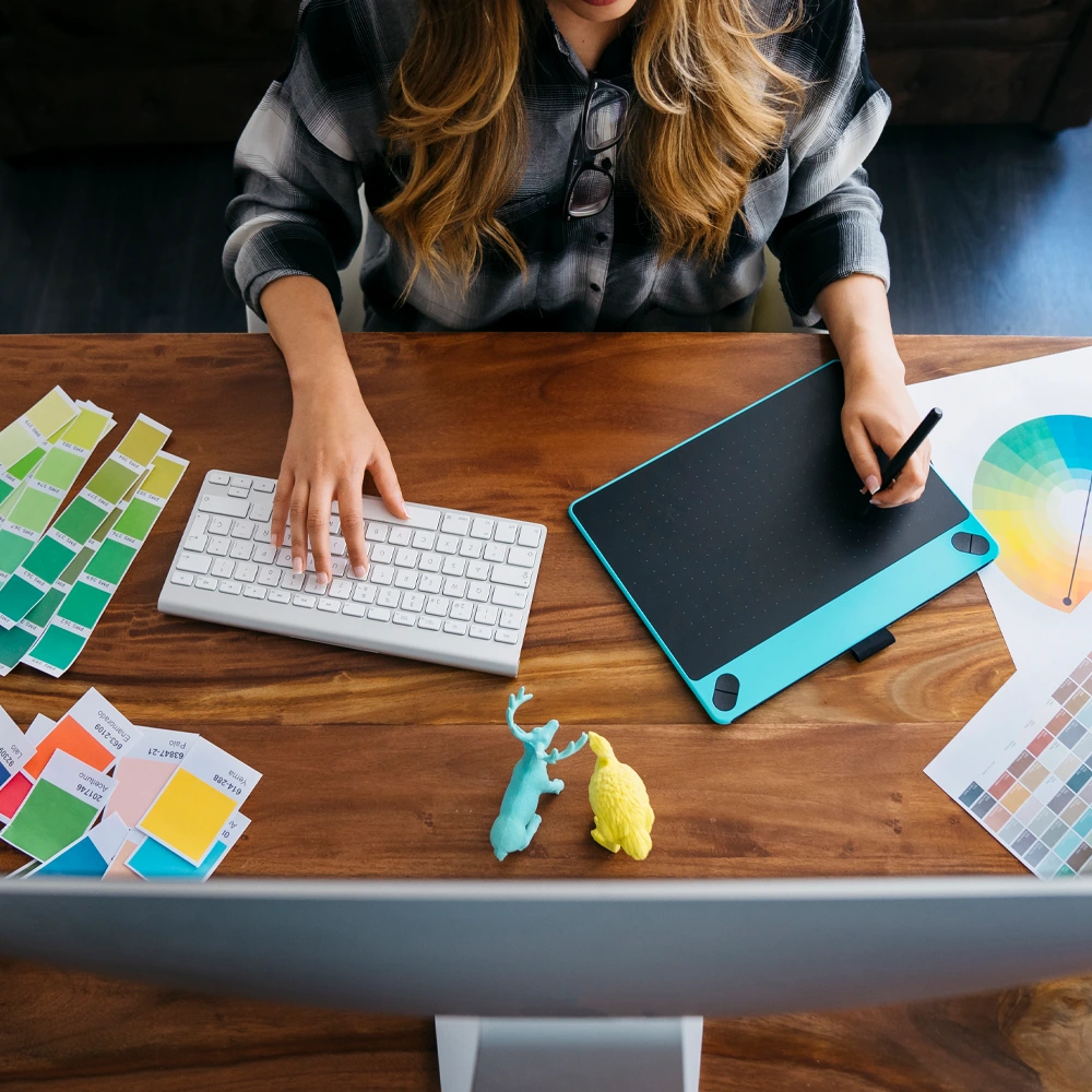 Graphic design agency Frankfurt | Logo, flyers & vector graphics